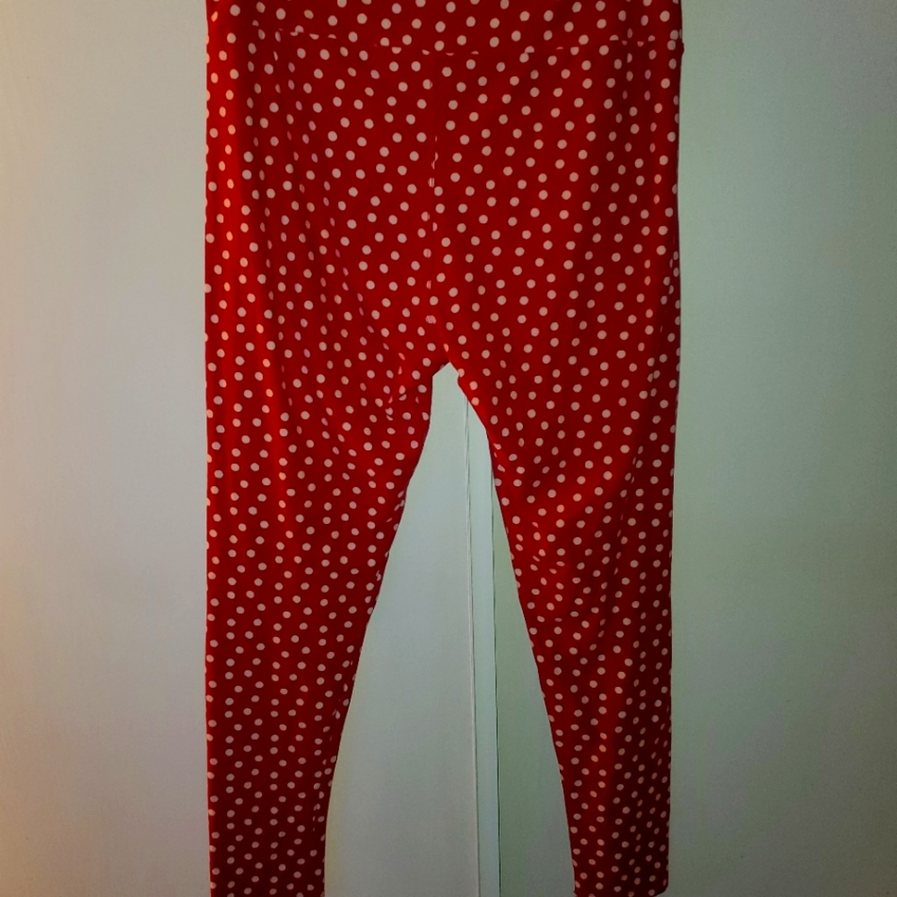 Red and white polka dot leggings